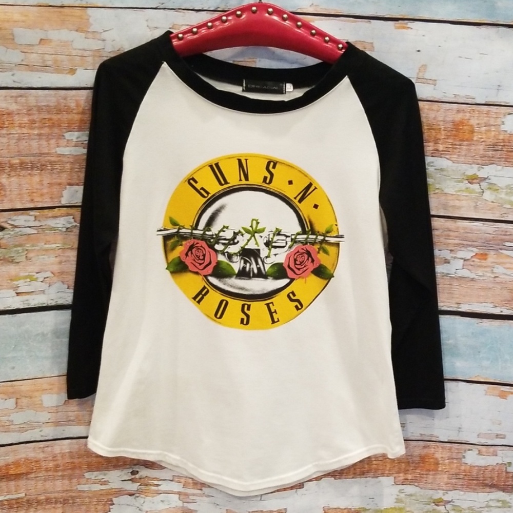 Dreagal Brand Black/White "Guns N'Roses" Tee!